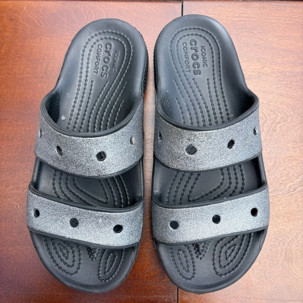 CROCS Glitter Double-Strap Slide Sandals in Metallic Silver and Black size 6